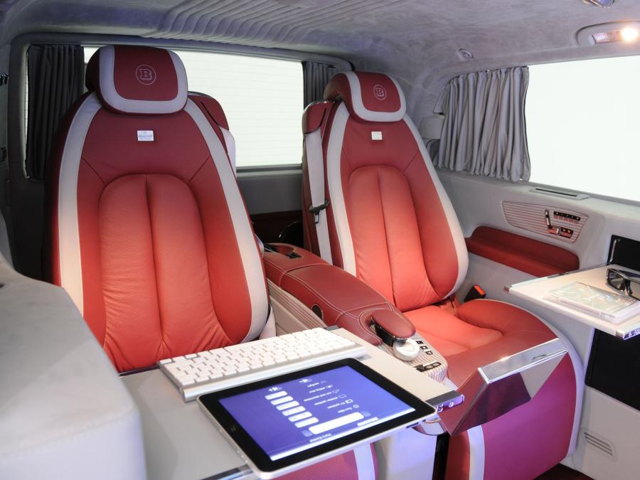  Mercedes-Benz Viano iBusiness 3D by Brabus 2013 года  (фото 4 из 9)